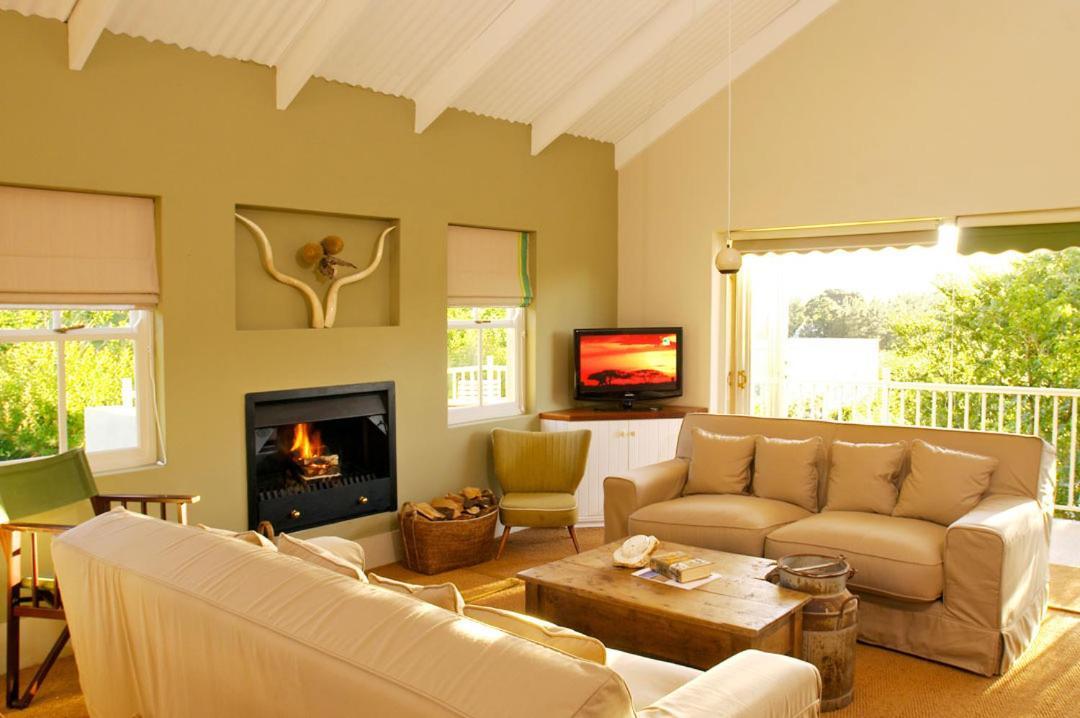 The M A P Room At Aloe Corner Self Catering Franschhoek Esterno foto